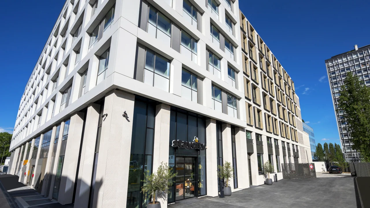 Staycity Aparthotels Paris La Defense